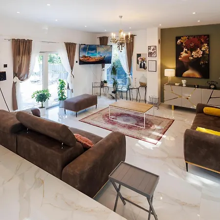 Stunning In With Kitchen Zagvozd