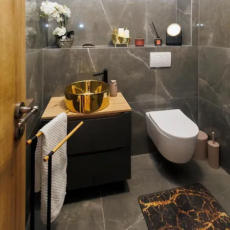 Stunning In With Kitchen Holiday home *
